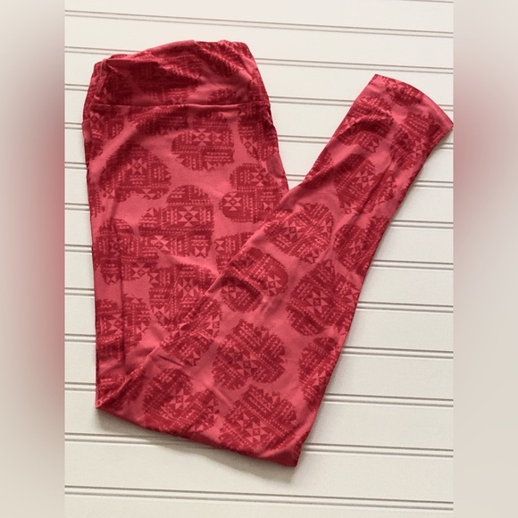 NWT LuLaRoe TC Leggings red pink Valentines Day heart Aztec tribal LLR NEW - Picture 2 of 2